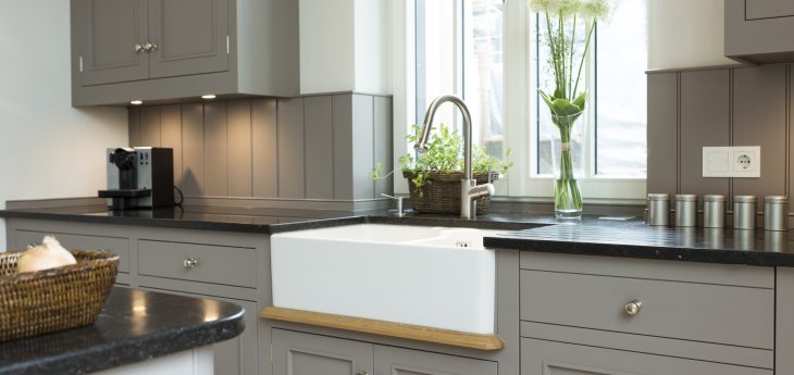 26-12-robinson-cornish-englisch-landhaus-kueche